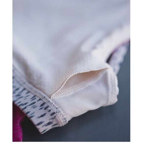 Lululemon 'Wild' Tank - Picture 5 of 7